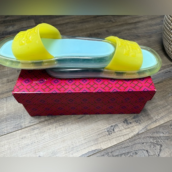 BUBBLE JELLY SANDALS - Picture 2 of 4